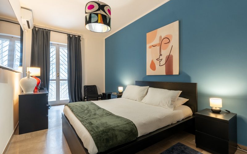 Mica accomodation